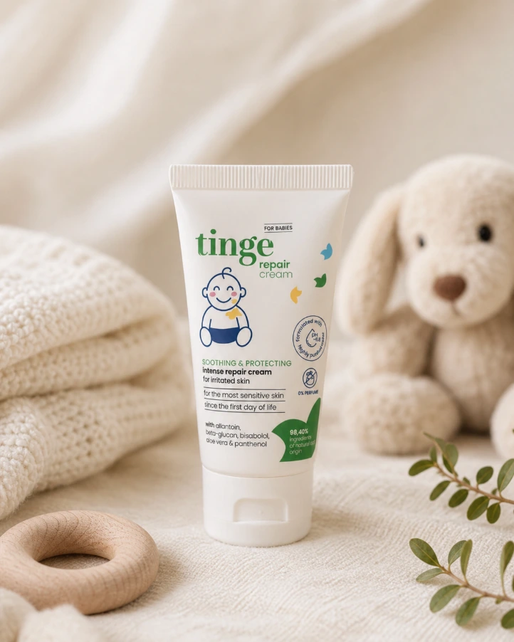 3772753_TingeRepairCreamForBabies_LiggendOpDeken_LOW-RES_Vierkant.webp