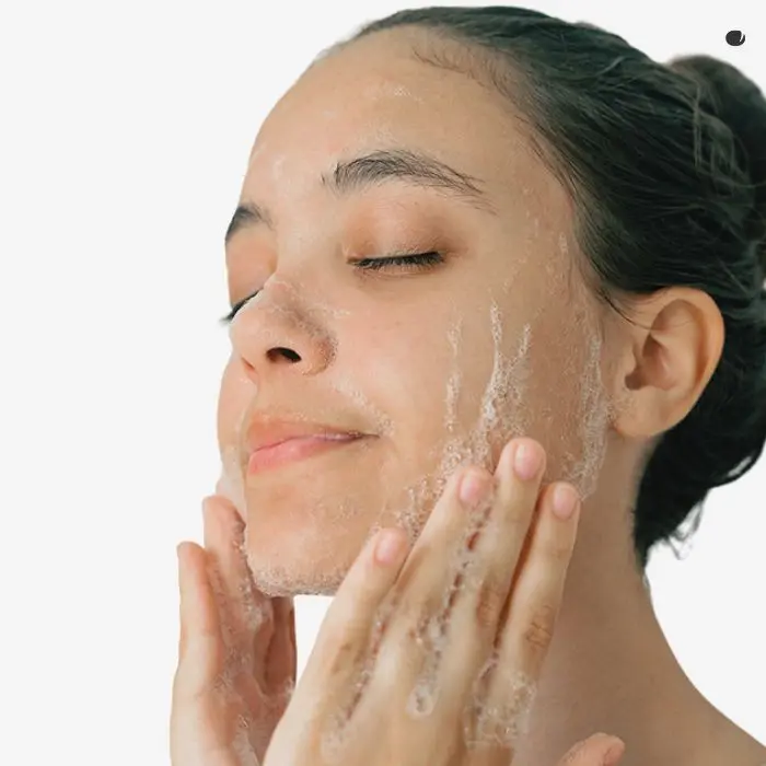 tienerhuid-acne-face-wash-tinge.webp