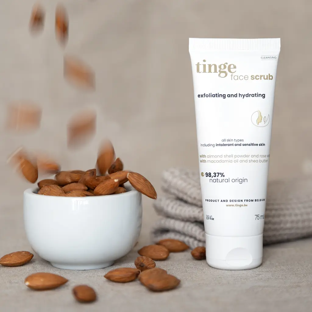 Face Scrub_04-LOWRES-vierkant.webp