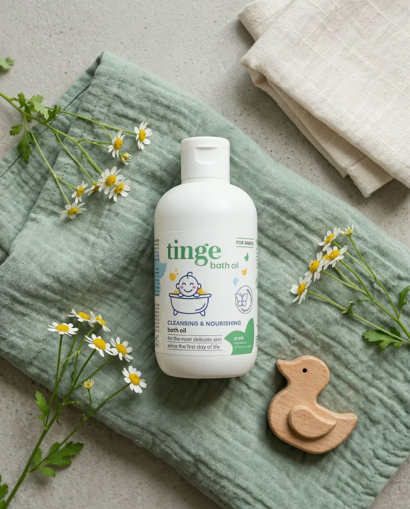 Tinge Bath oil for Babies-Lifestyle-1.webp